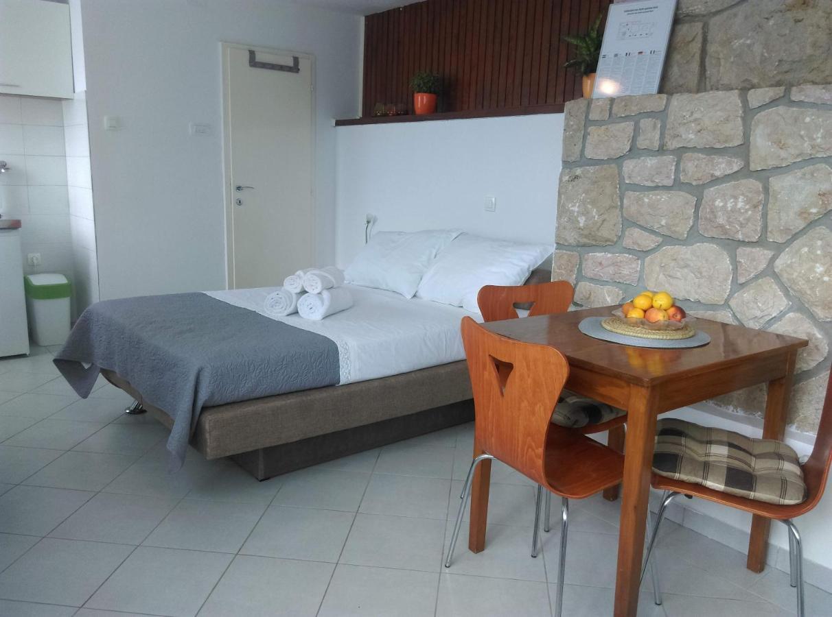 Deniz Apartment